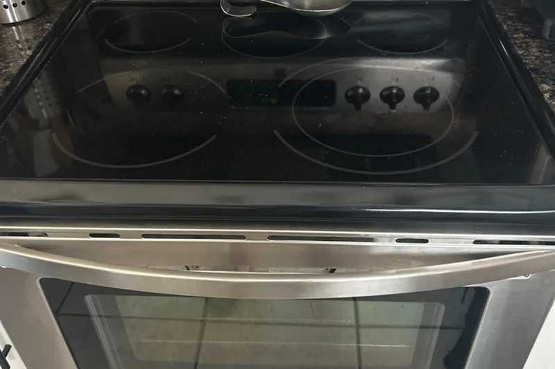 Sunnyvale, CA range and oven repair - ceramic glass cooktop, convection element, and precision temperature sensor calibration